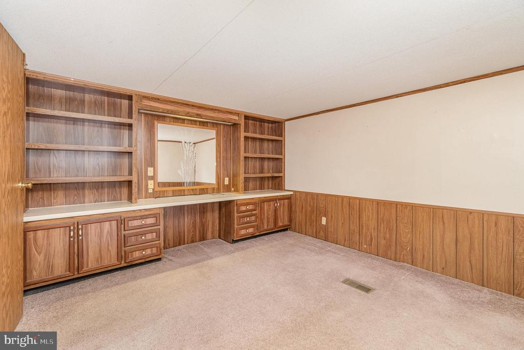 151 SUN VALLEY ROAD