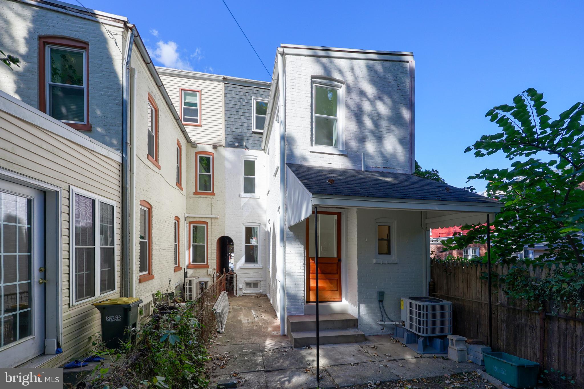 512 W FREDERICK STREET