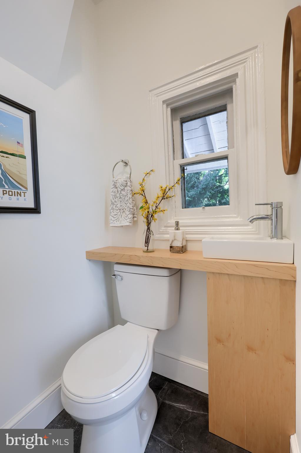 512 W FREDERICK STREET