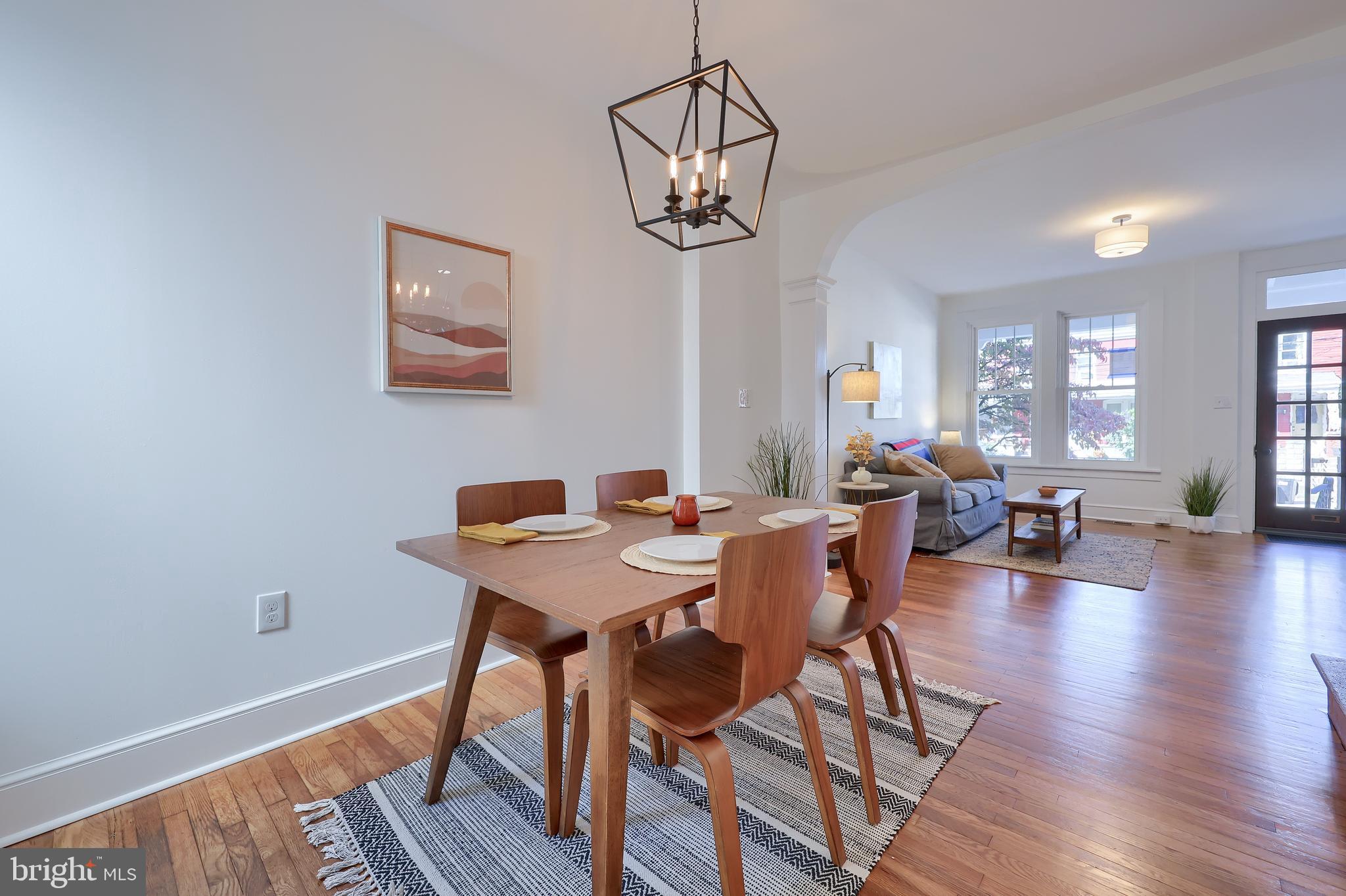 512 W FREDERICK STREET