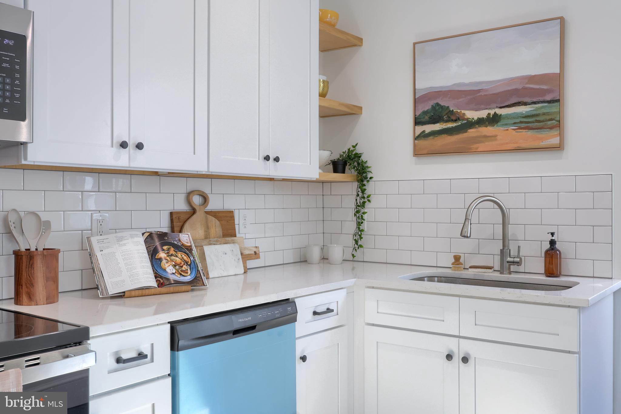 512 W FREDERICK STREET