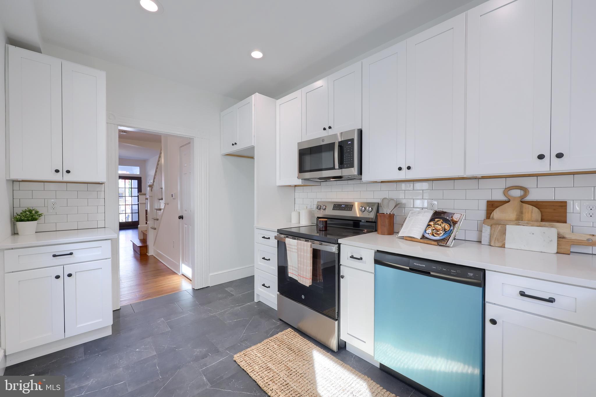 512 W FREDERICK STREET