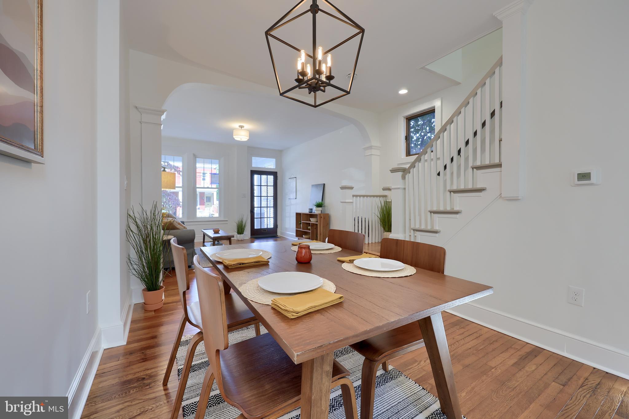 512 W FREDERICK STREET