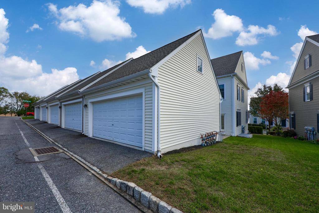 310 SAGAMORE HILL
