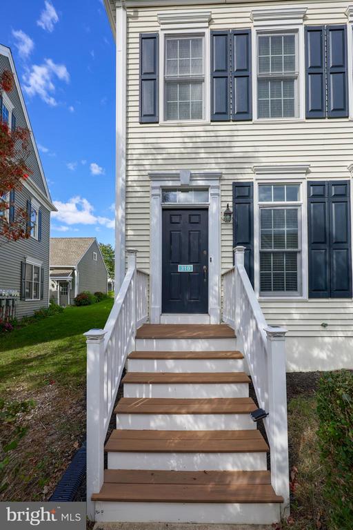 310 SAGAMORE HILL