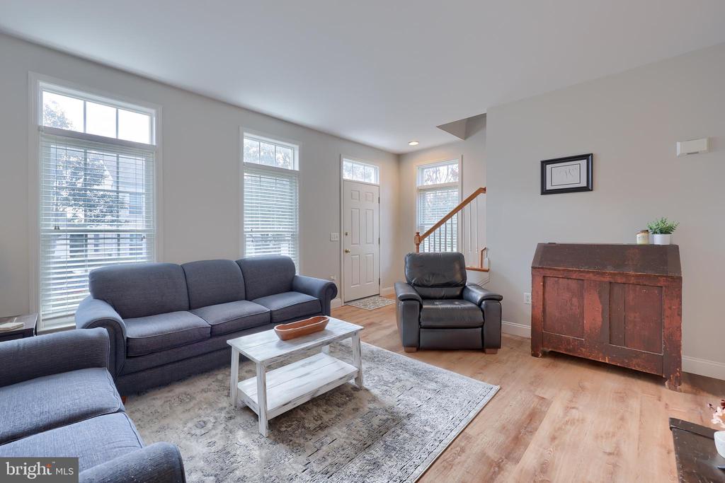 310 SAGAMORE HILL