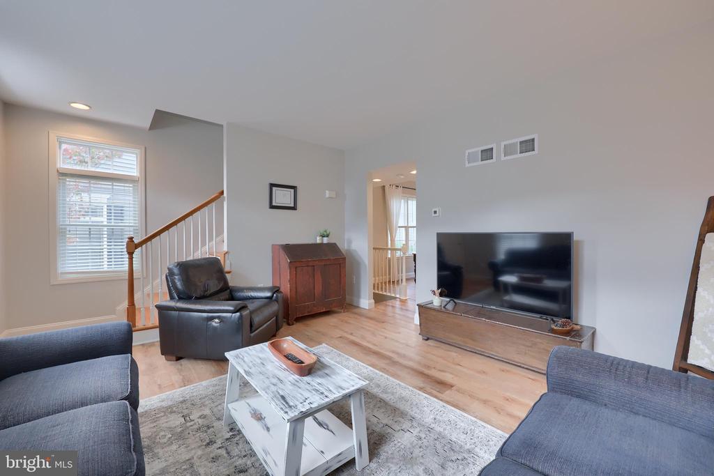 310 SAGAMORE HILL