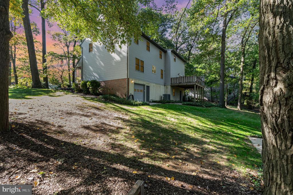 2075 RIDGE ROAD