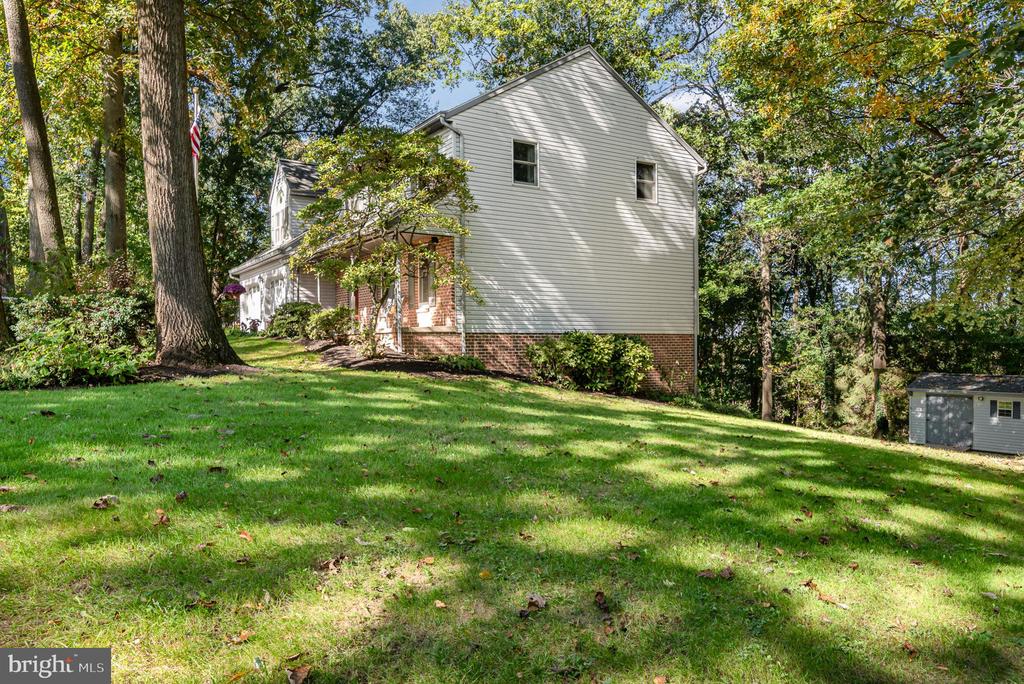 2075 RIDGE ROAD