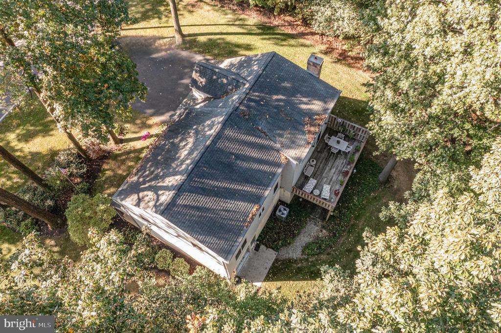 2075 RIDGE ROAD