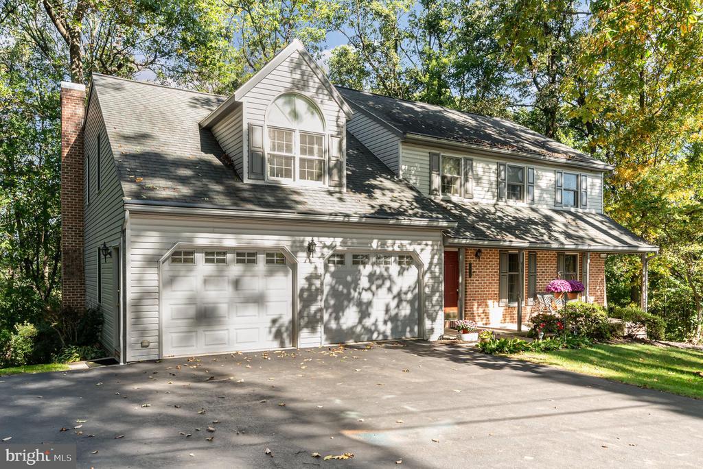 2075 RIDGE ROAD