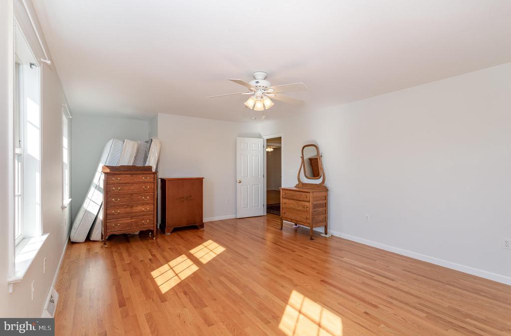 23 HUNTER DRIVE