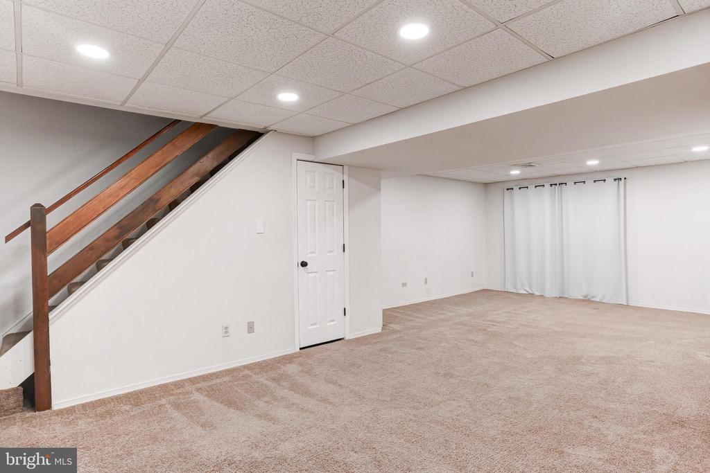604 ROCKWOOD DRIVE