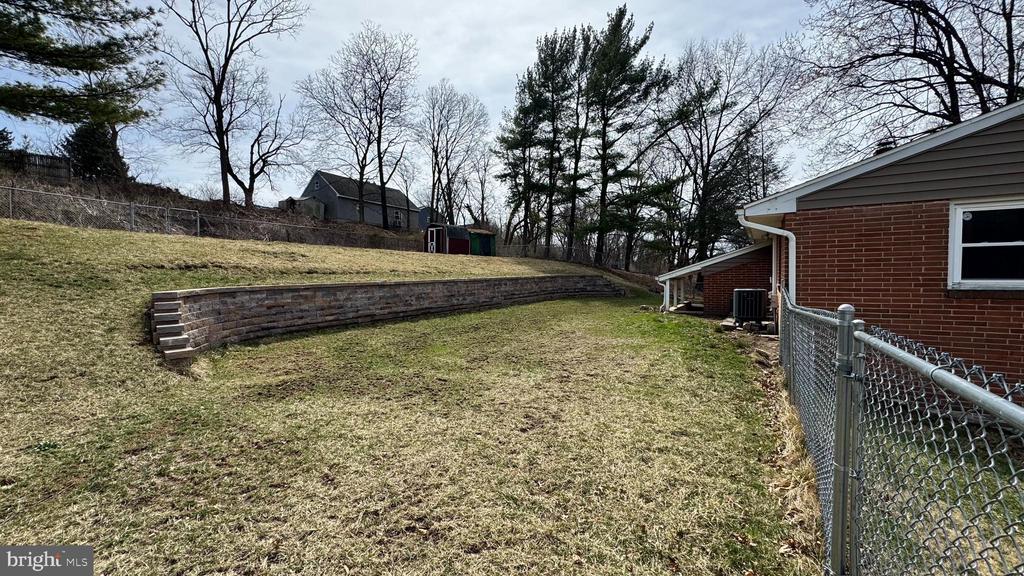 312 HILLSIDE ROAD