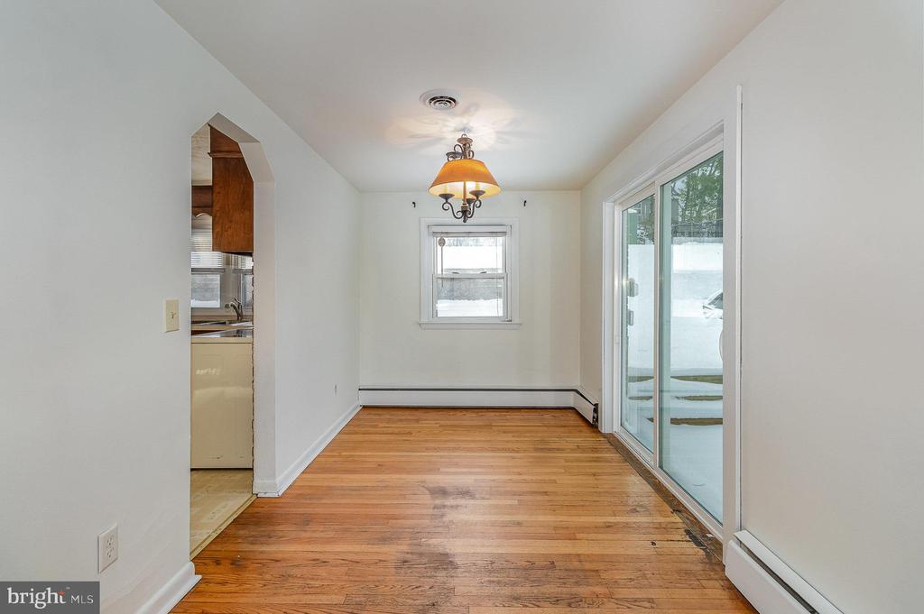 312 HILLSIDE ROAD