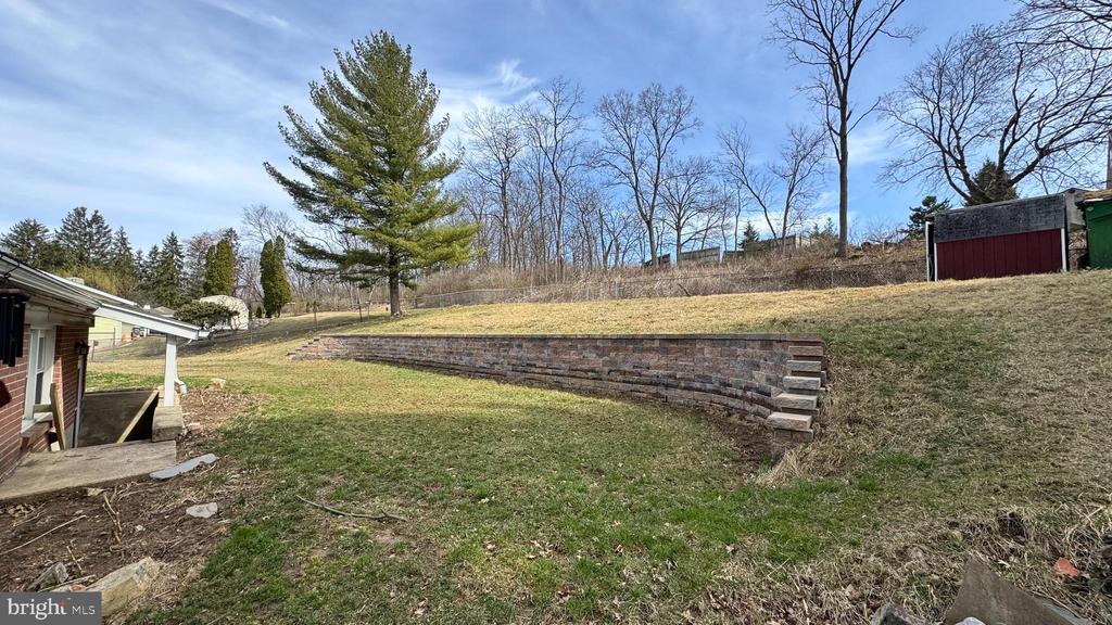 312 HILLSIDE ROAD