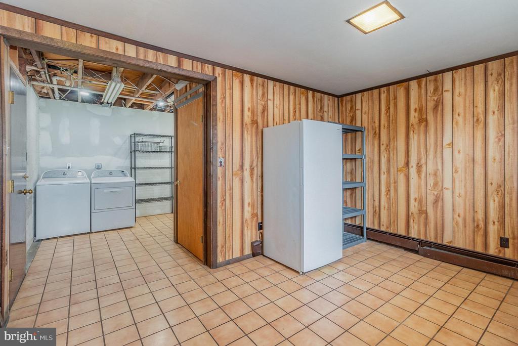 312 HILLSIDE ROAD