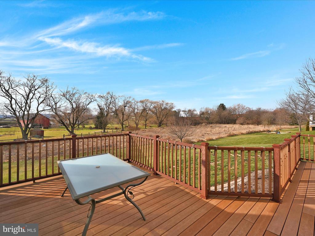 1238 CAMERON DRIVE