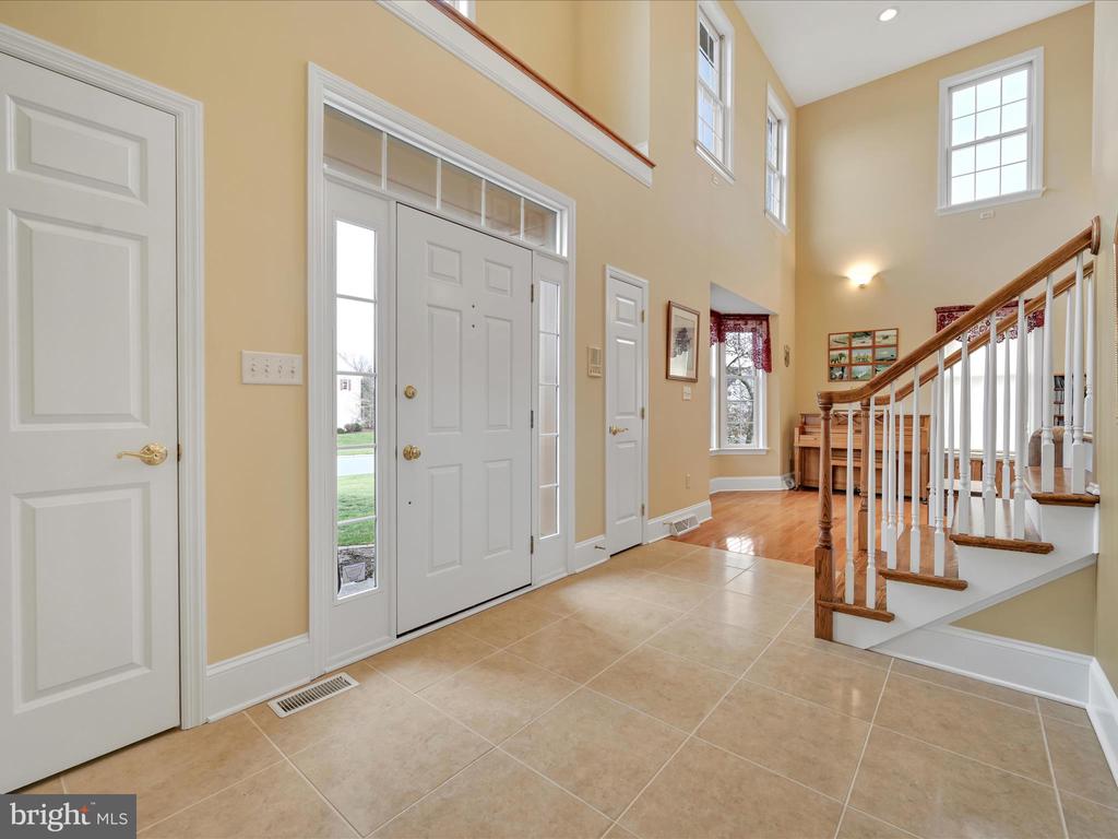 1238 CAMERON DRIVE