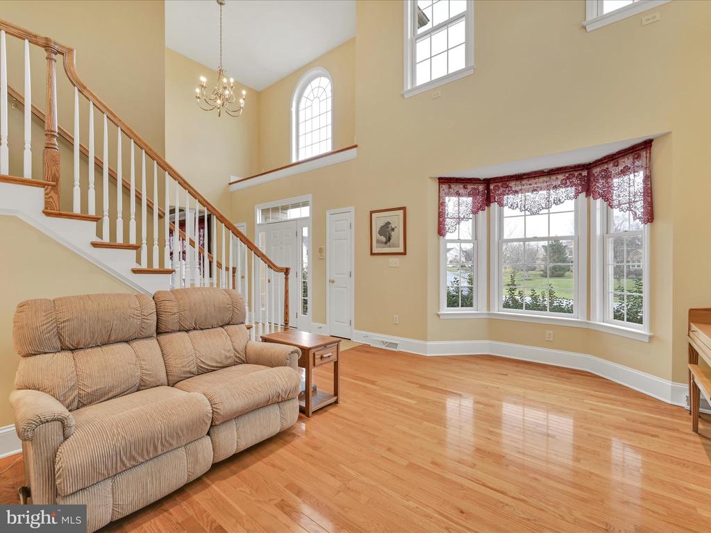 1238 CAMERON DRIVE