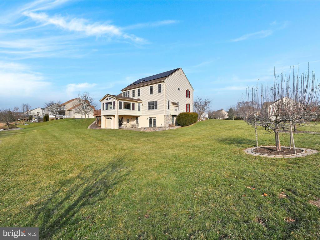 1238 CAMERON DRIVE