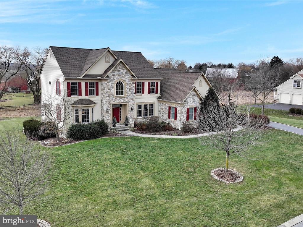 1238 CAMERON DRIVE