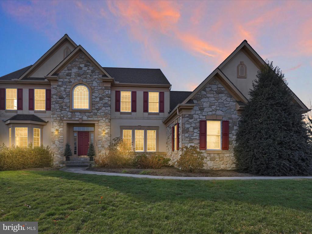 1238 CAMERON DRIVE