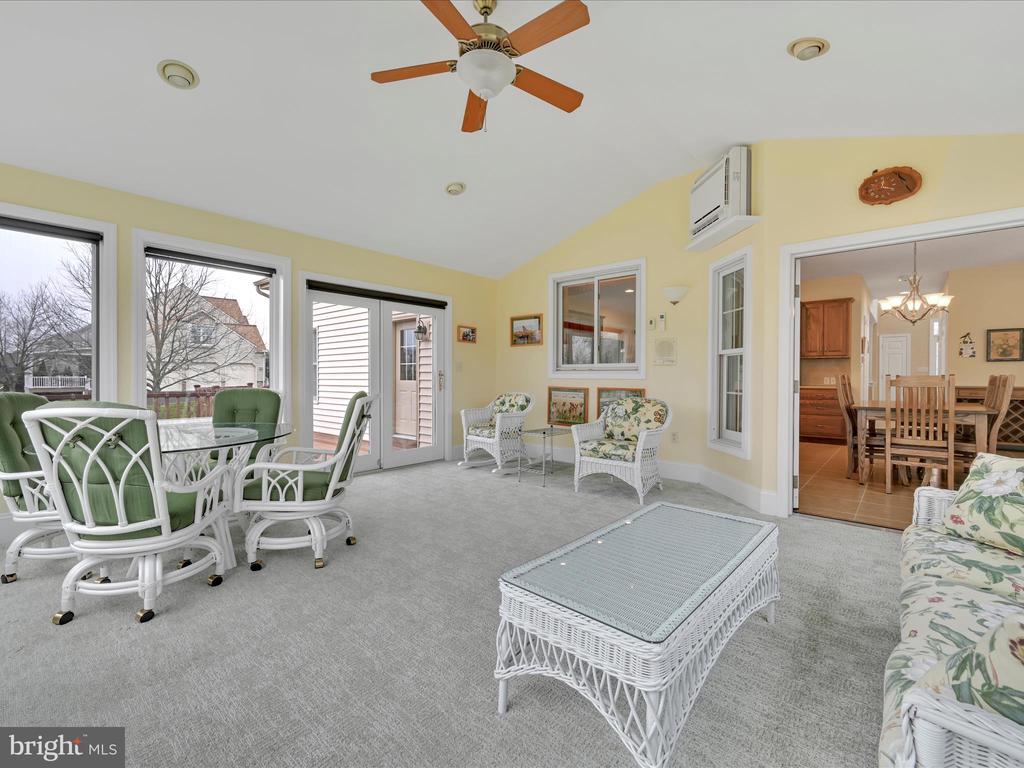 1238 CAMERON DRIVE