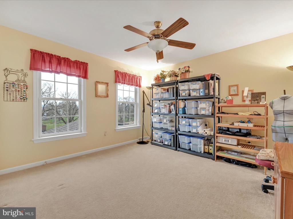 1238 CAMERON DRIVE
