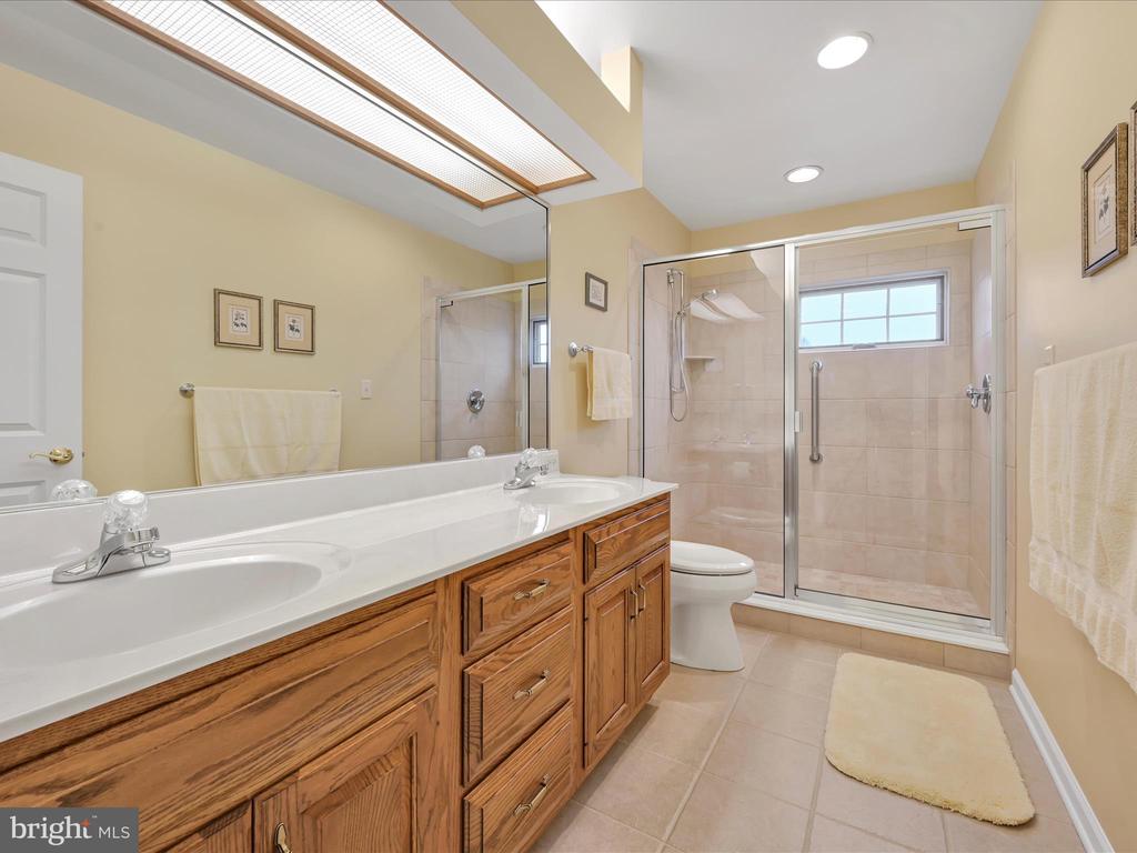 1238 CAMERON DRIVE