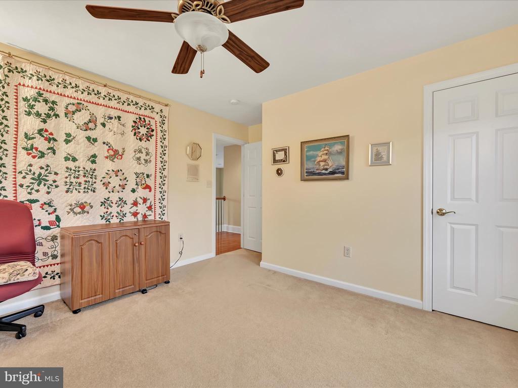 1238 CAMERON DRIVE