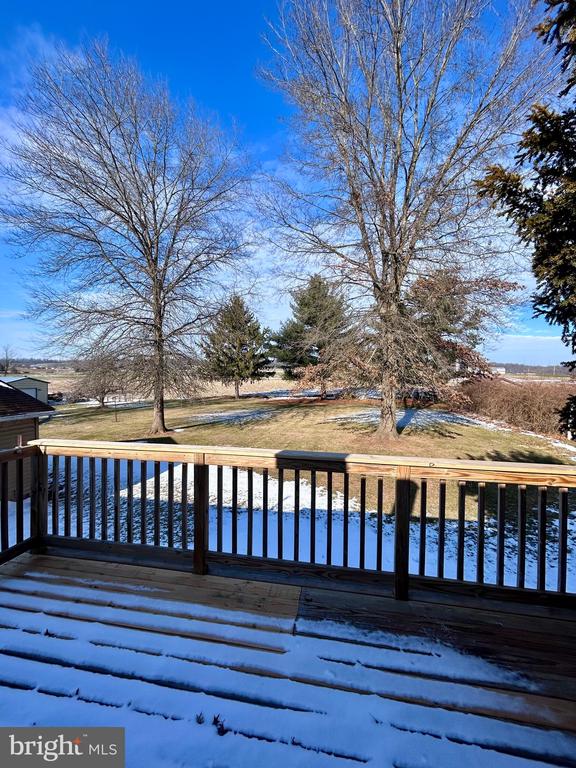 1002 CREEK ROAD