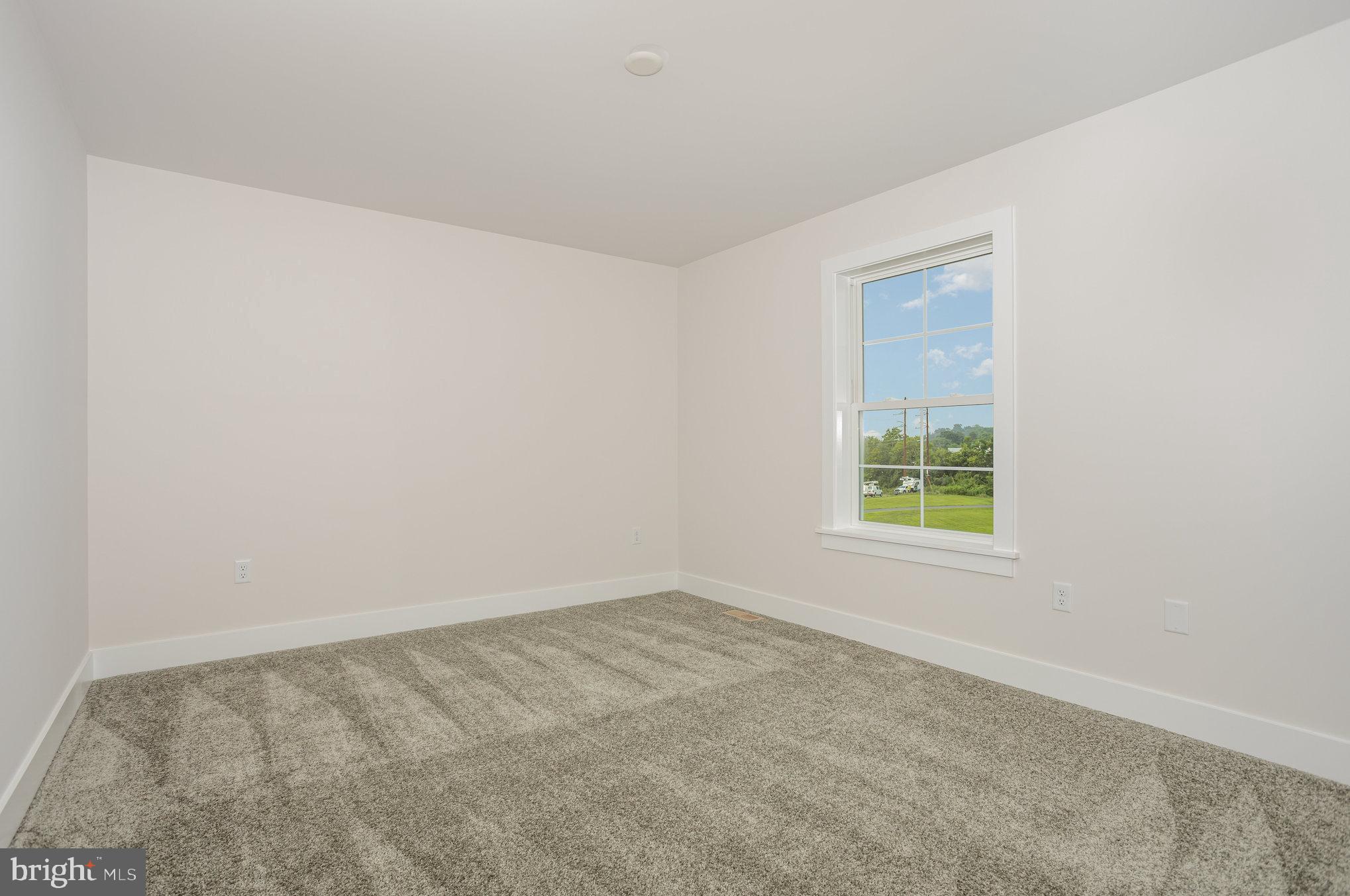 107 SPARROW LANE