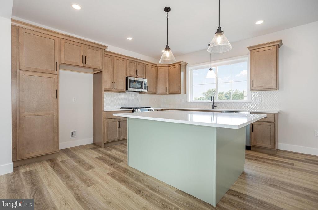 107 SPARROW LANE