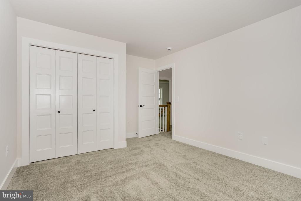 107 SPARROW LANE