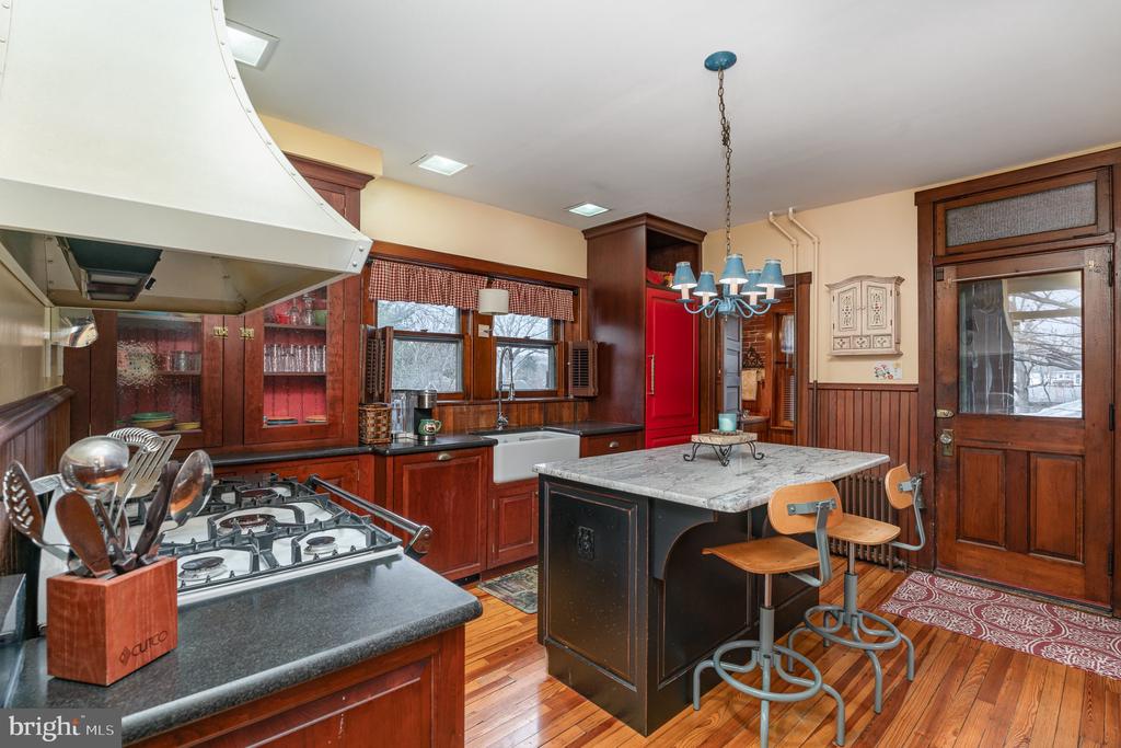 79 E ORANGE STREET