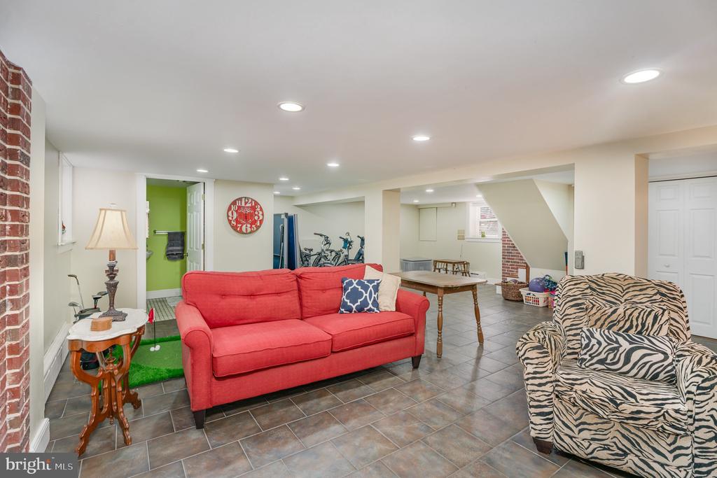 79 E ORANGE STREET