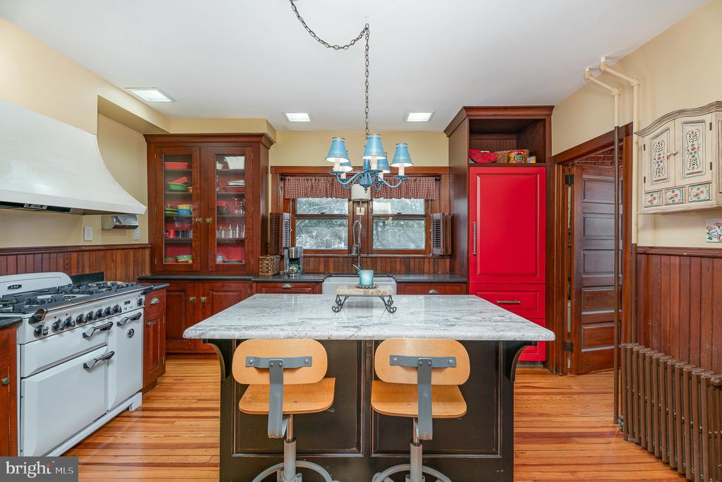 79 E ORANGE STREET