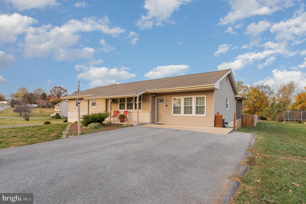 1609 CAMPUS ROAD