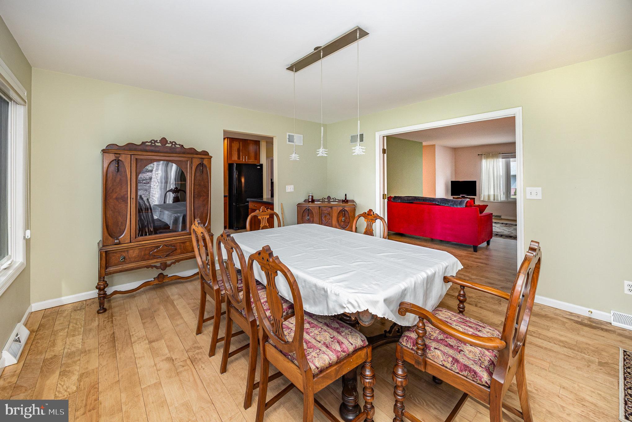 1038 S MOUNT JOY STREET