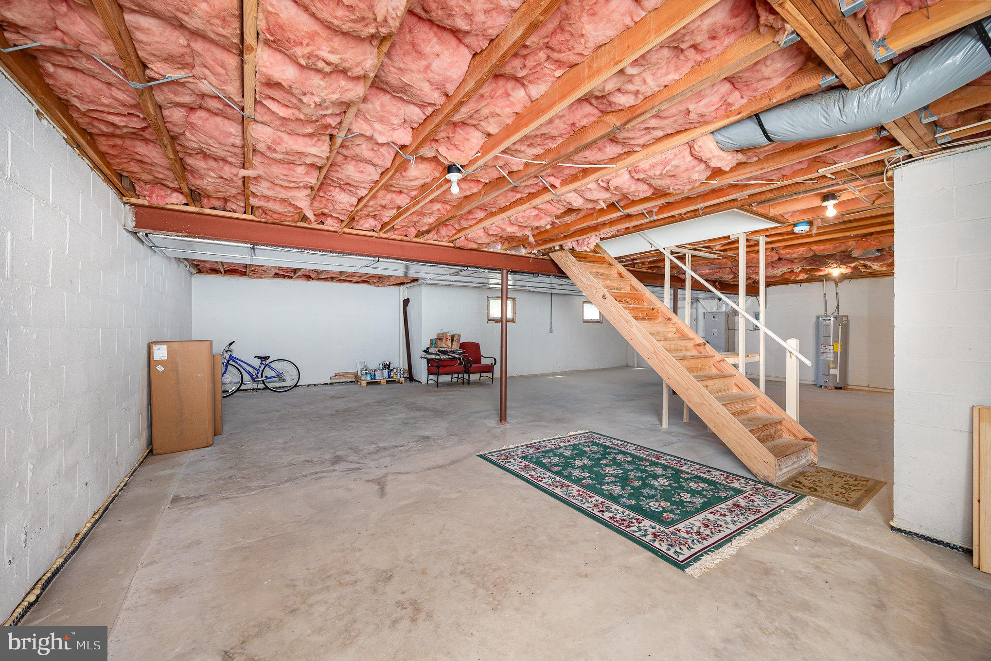 1038 S MOUNT JOY STREET