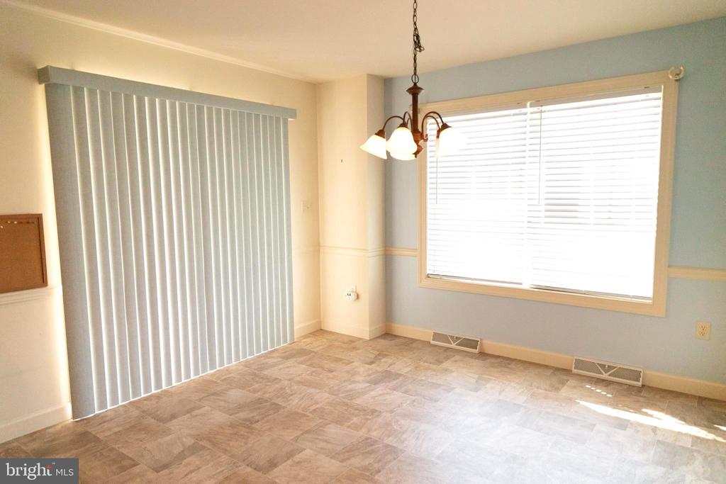 5115 OAK LEAF DRIVE