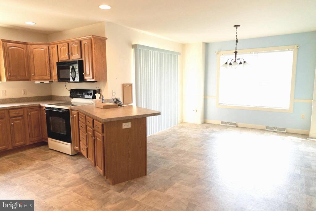5115 OAK LEAF DRIVE