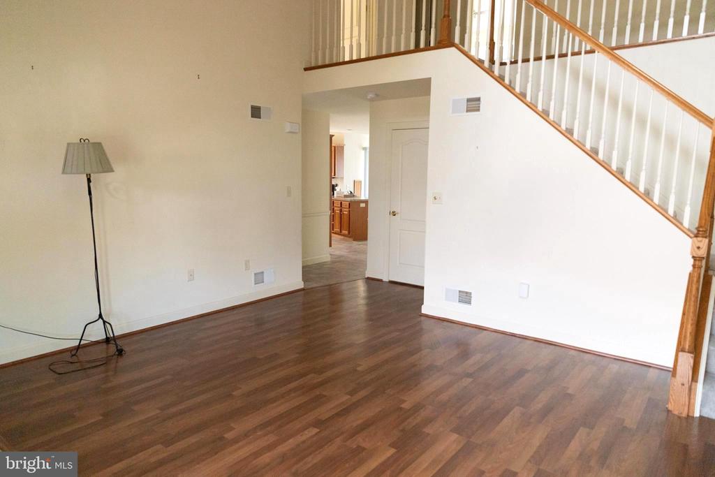 5115 OAK LEAF DRIVE