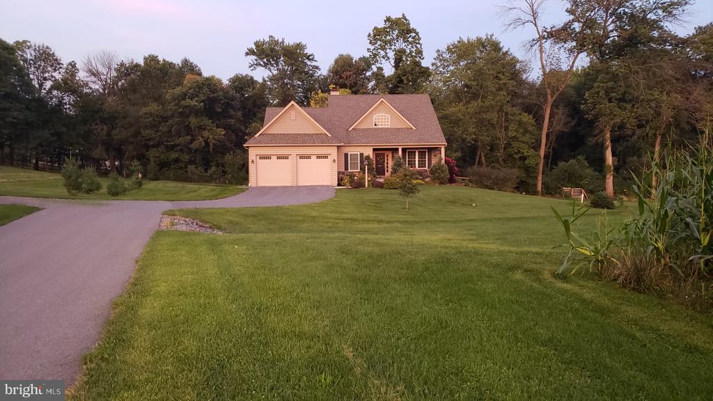 105 MONUMENT DRIVE