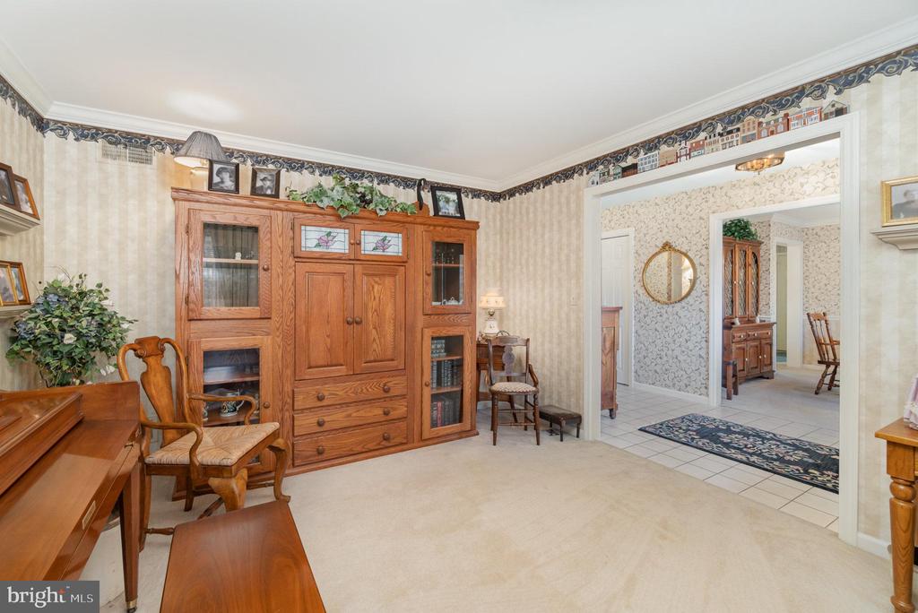 17 MAGNOLIA DRIVE