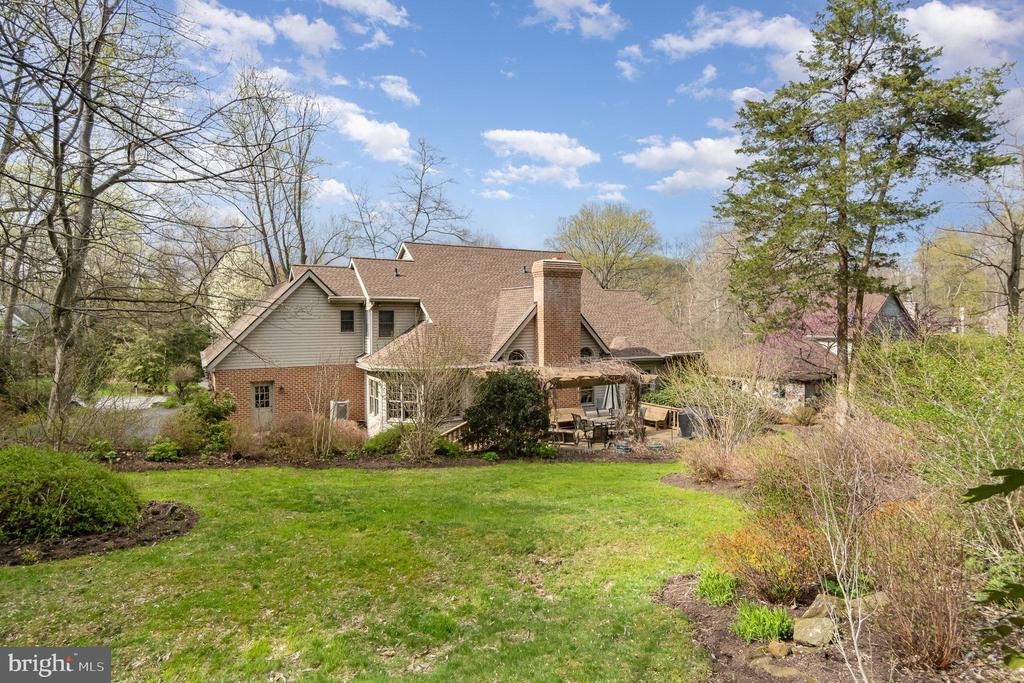 17 MAGNOLIA DRIVE