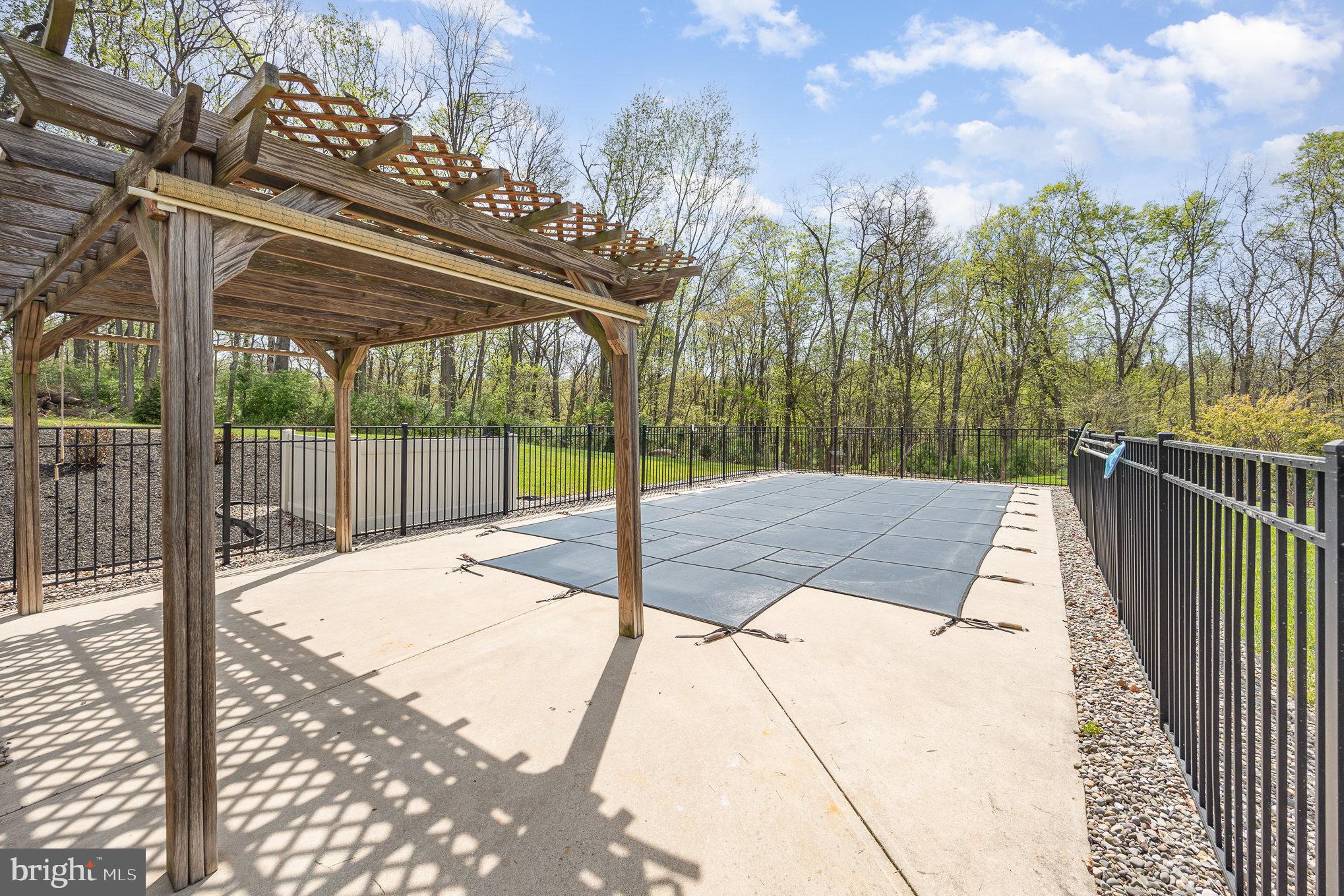 115 MONUMENT DRIVE