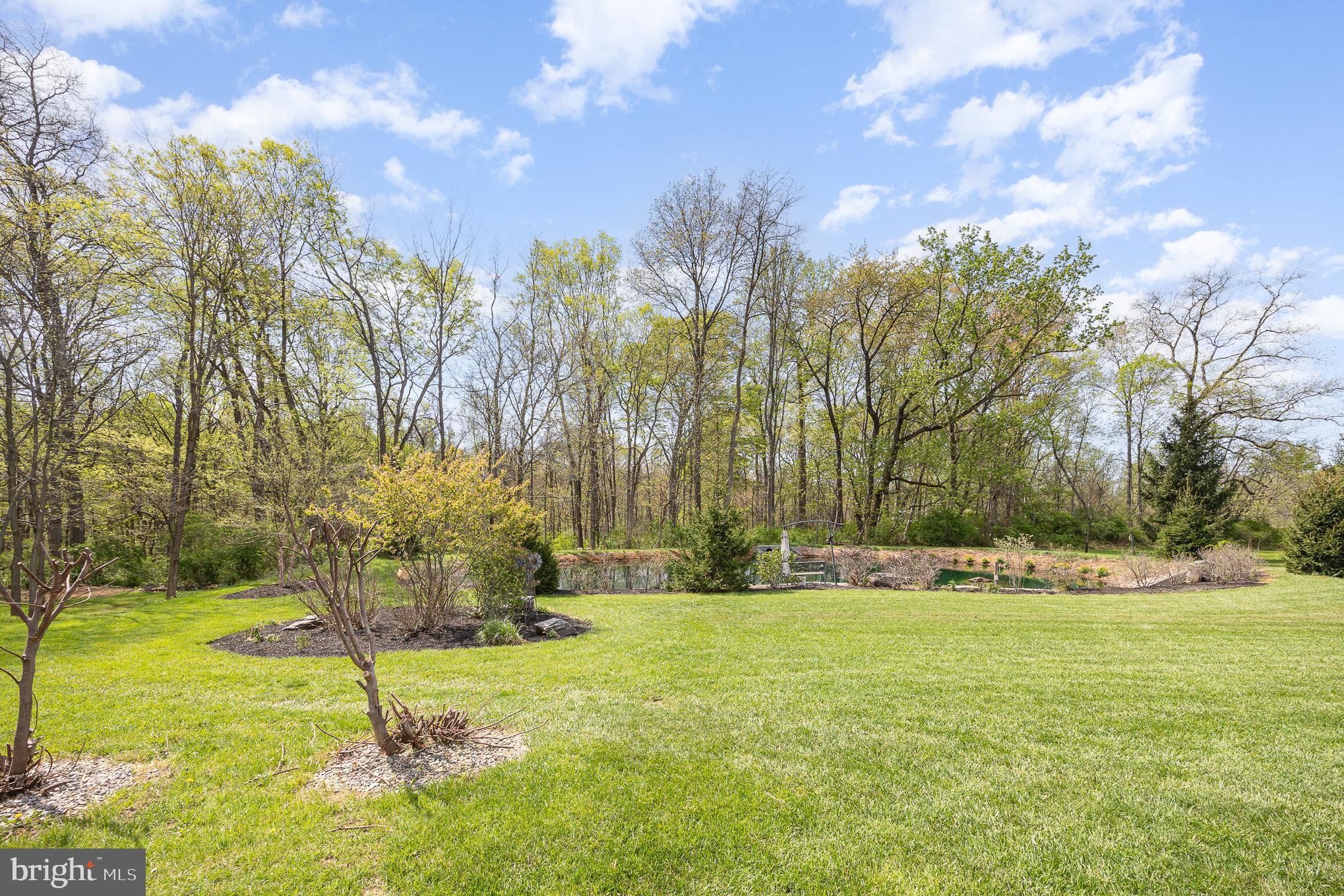 115 MONUMENT DRIVE