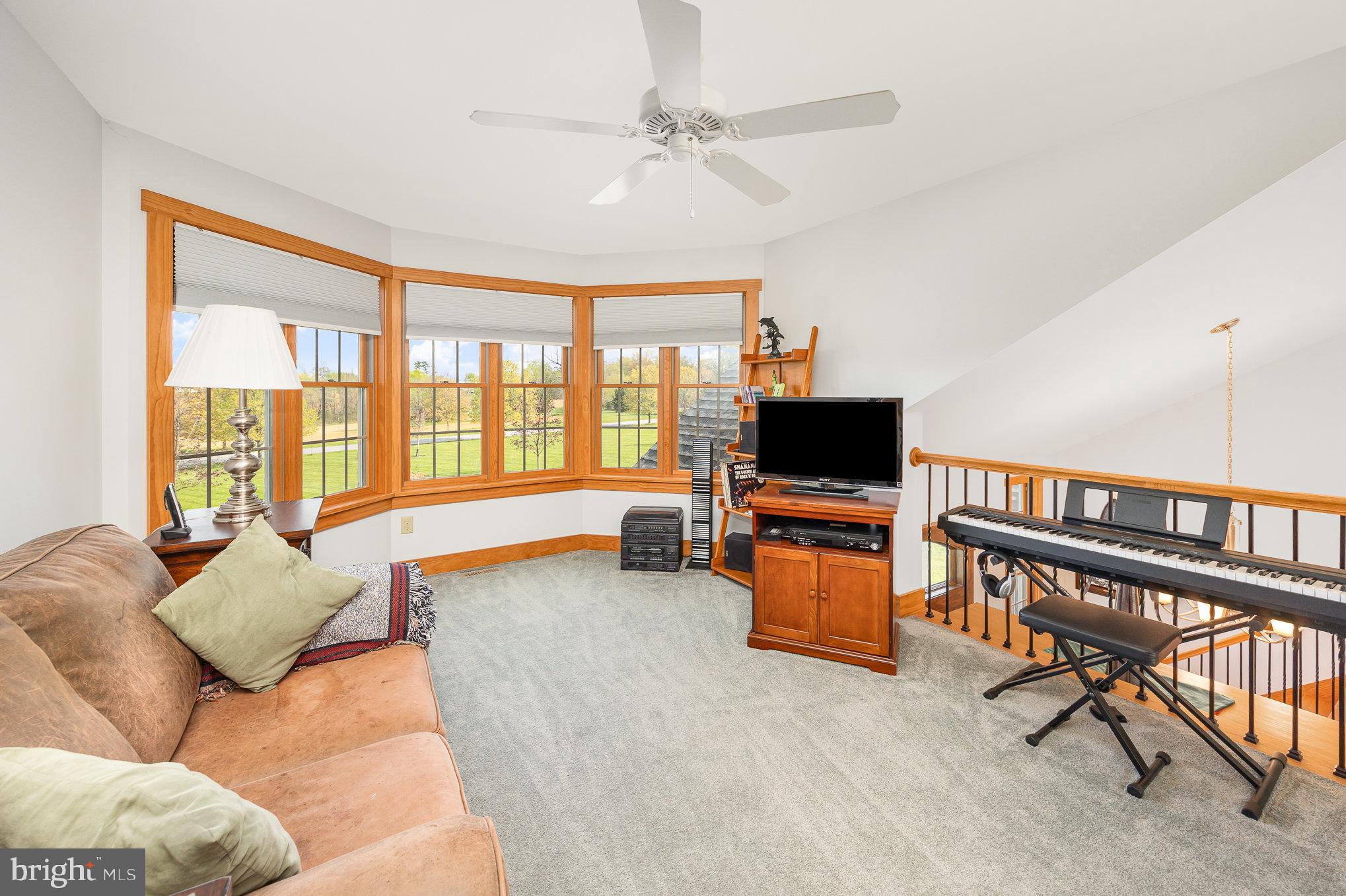 115 MONUMENT DRIVE